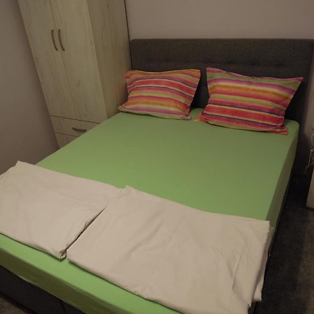 Classic Apartment Novi Sad Buitenkant foto