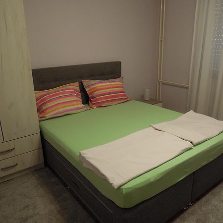 Classic Apartment Novi Sad Buitenkant foto
