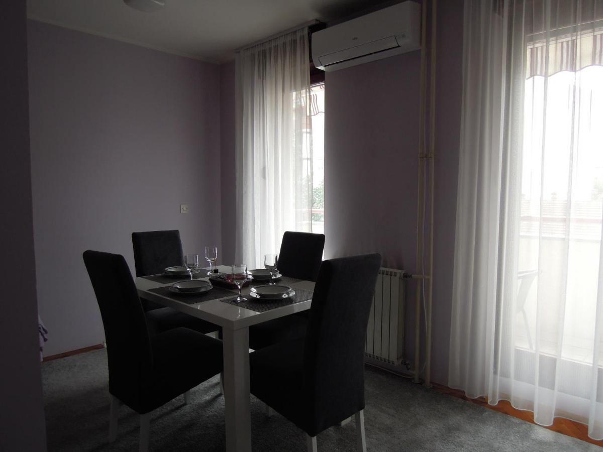Classic Apartment Novi Sad Buitenkant foto